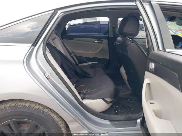 5NPE24AF4GH375929 2016 HYUNDAI SONATA - Image 8