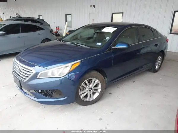 5NPE24AF4GH380435 2016 HYUNDAI SONATA - Image 2