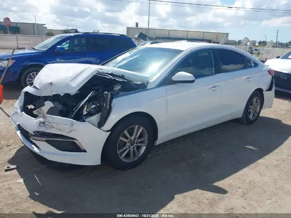 5NPE24AF4GH384193 2016 HYUNDAI SONATA - Image 2