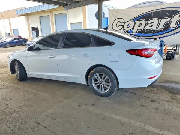 5NPE24AF4GH384212 2016 HYUNDAI SONATA - Image 2