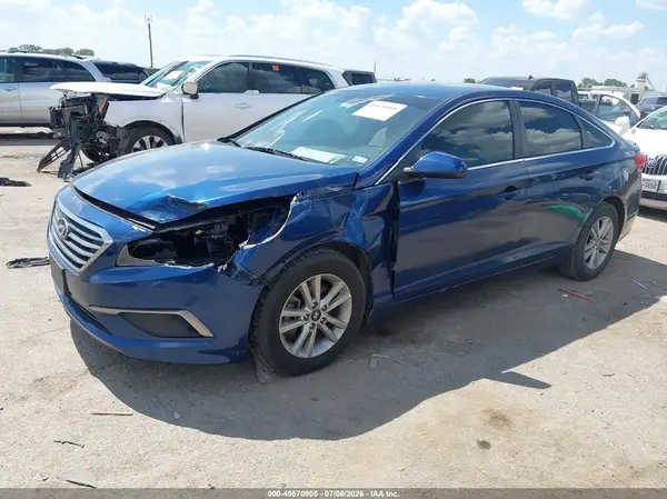 5NPE24AF4GH385389 2016 HYUNDAI SONATA - Image 2