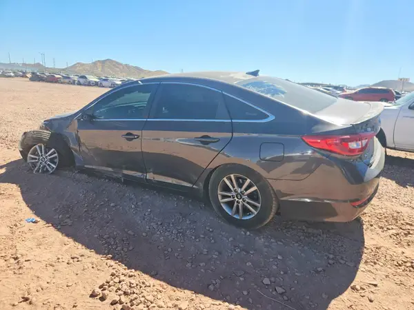5NPE24AF4GH386106 2016 HYUNDAI SONATA - Image 2