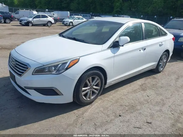 5NPE24AF4GH386302 2016 HYUNDAI SONATA - Image 2