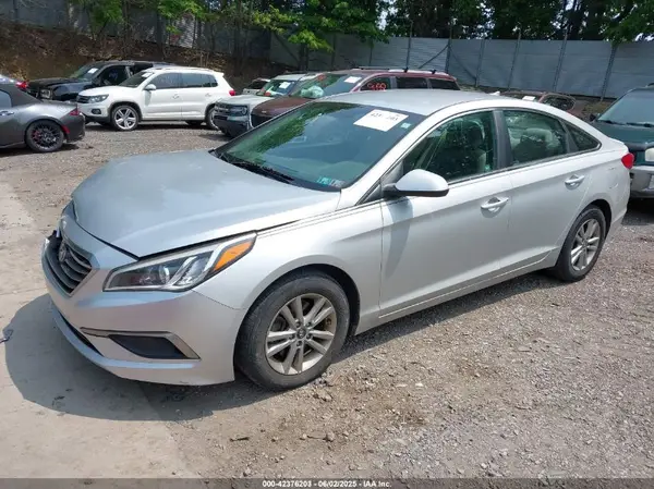 5NPE24AF4GH387207 2016 HYUNDAI SONATA - Image 2