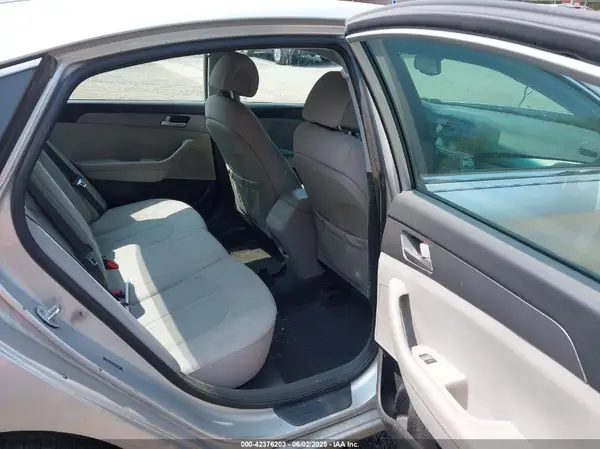 5NPE24AF4GH387207 2016 HYUNDAI SONATA - Image 8