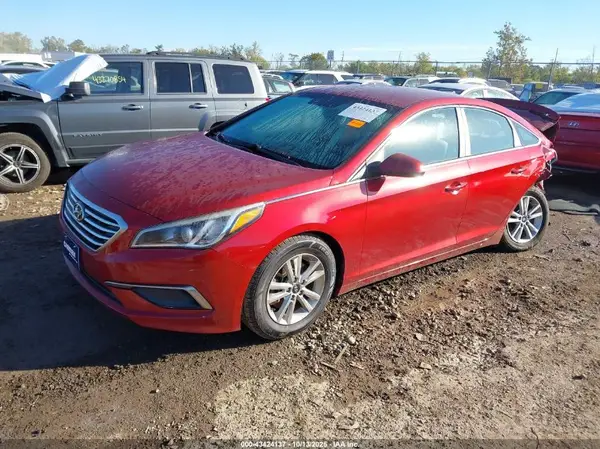 5NPE24AF4GH389216 2016 HYUNDAI SONATA - Image 2