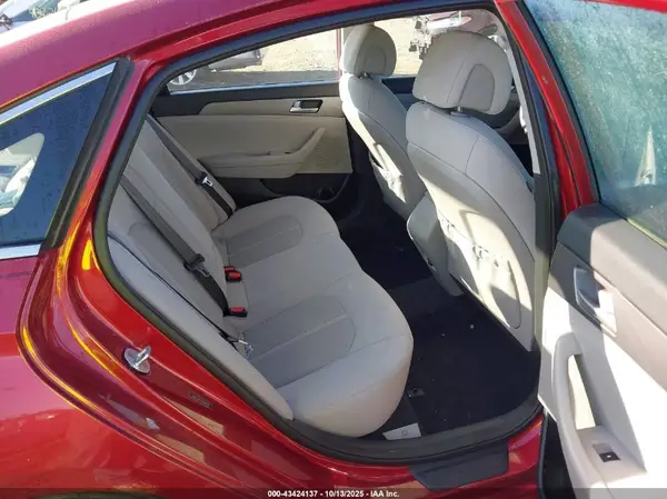 5NPE24AF4GH389216 2016 HYUNDAI SONATA - Image 8