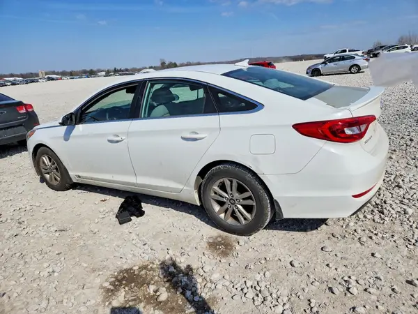 5NPE24AF4GH392150 2016 HYUNDAI SONATA - Image 2