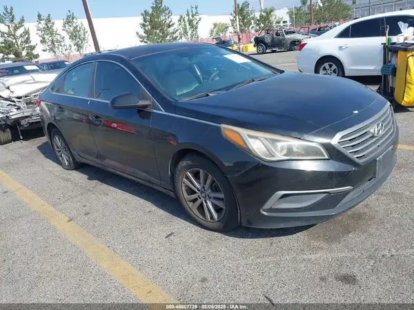 5NPE24AF4GH395467 2016 HYUNDAI SONATA - Image 1