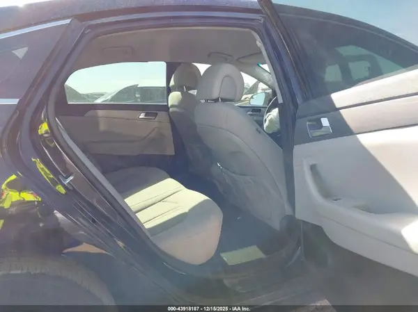 5NPE24AF4GH400084 2016 HYUNDAI SONATA - Image 8