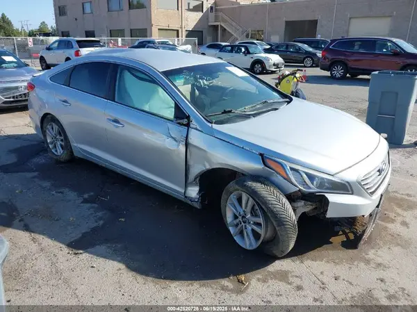 5NPE24AF4GH402272 2016 HYUNDAI SONATA - Image 1