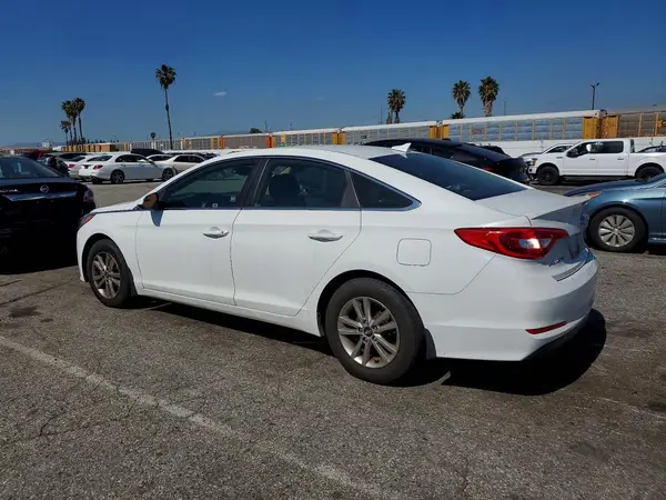 5NPE24AF4GH403051 2016 HYUNDAI SONATA - Image 2