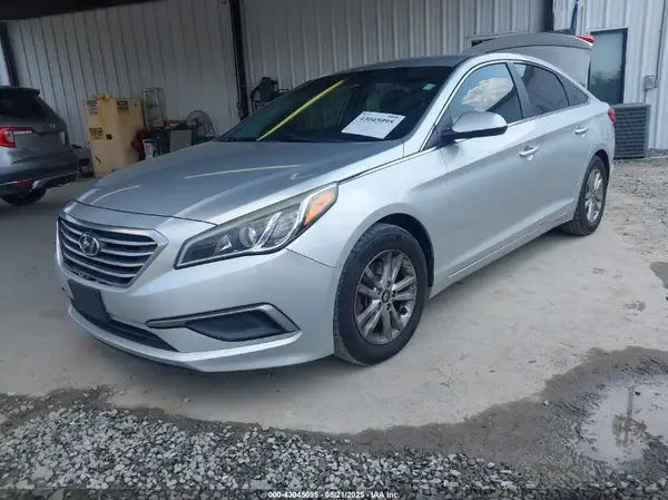 5NPE24AF4GH403275 2016 HYUNDAI SONATA - Image 2
