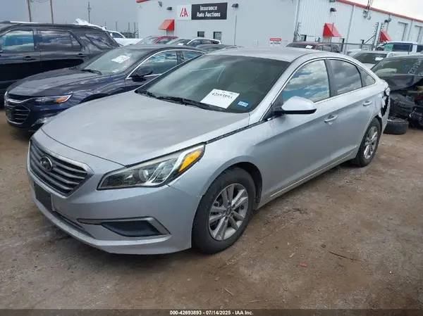 5NPE24AF4GH408024 2016 HYUNDAI SONATA - Image 2