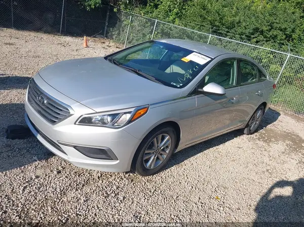 5NPE24AF4GH411165 2016 HYUNDAI SONATA - Image 2