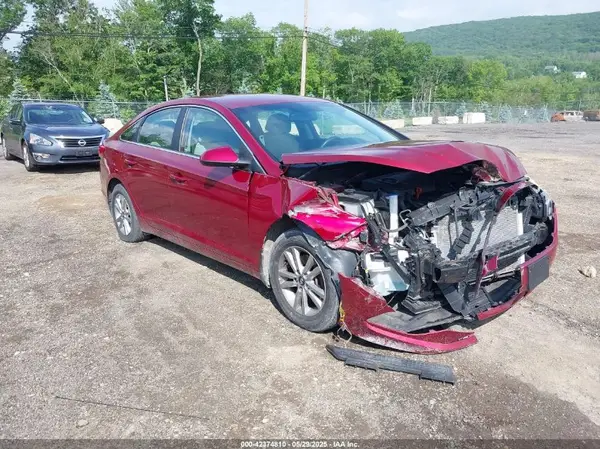 5NPE24AF4GH433425 2016 HYUNDAI SONATA - Image 1