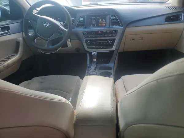 5NPE24AF4HH437587 2017 HYUNDAI SONATA - Image 8