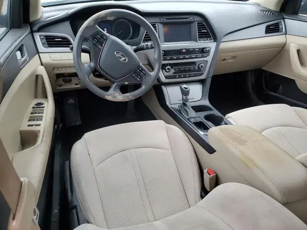 5NPE24AF4HH437900 2017 HYUNDAI SONATA - Image 8
