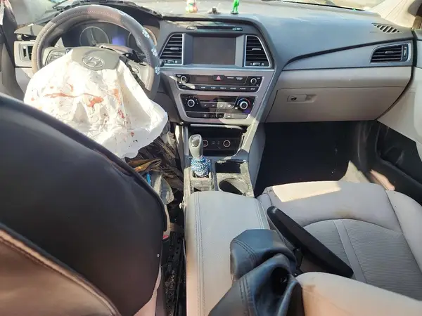 5NPE24AF4HH438531 2017 HYUNDAI SONATA - Image 8