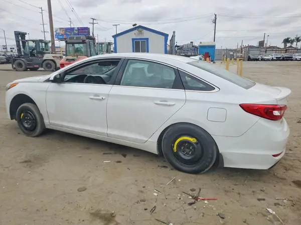 5NPE24AF4HH438660 2017 HYUNDAI SONATA - Image 2