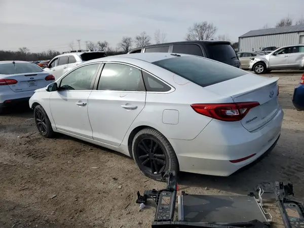 5NPE24AF4HH444653 2017 HYUNDAI SONATA - Image 2