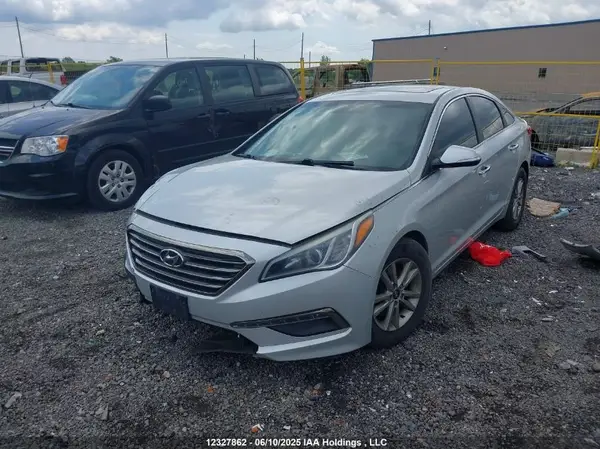 5NPE24AF4HH448511 2017 HYUNDAI SONATA - Image 2