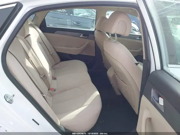 5NPE24AF4HH453692 2017 HYUNDAI SONATA - Image 8