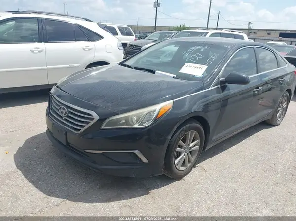 5NPE24AF4HH453868 2017 HYUNDAI SONATA - Image 2