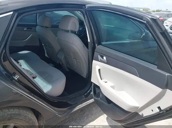 5NPE24AF4HH453868 2017 HYUNDAI SONATA - Image 8
