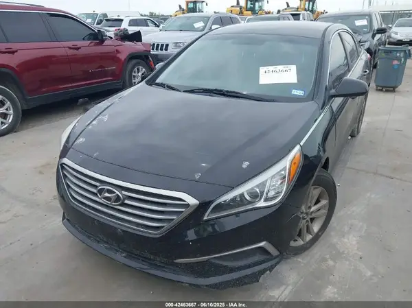 5NPE24AF4HH454650 2017 HYUNDAI SONATA - Image 2