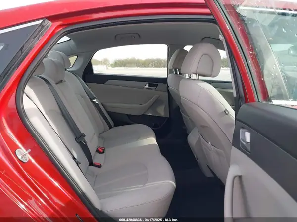 5NPE24AF4HH455667 2017 HYUNDAI SONATA - Image 8