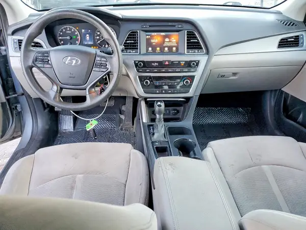 5NPE24AF4HH455801 2017 HYUNDAI SONATA - Image 8