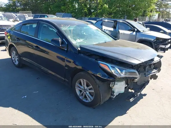 5NPE24AF4HH459685 2017 HYUNDAI SONATA - Image 1