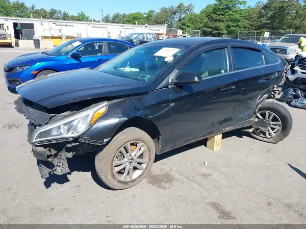 5NPE24AF4HH459685 2017 HYUNDAI SONATA - Image 2