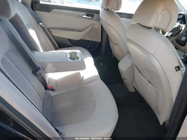 5NPE24AF4HH459685 2017 HYUNDAI SONATA - Image 8
