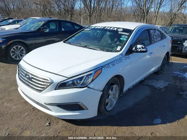 5NPE24AF4HH460013 2017 HYUNDAI SONATA - Image 2