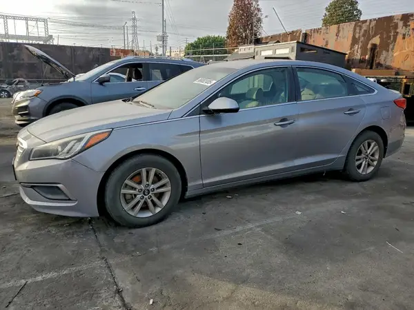 5NPE24AF4HH463770 2017 HYUNDAI SONATA - Image 1