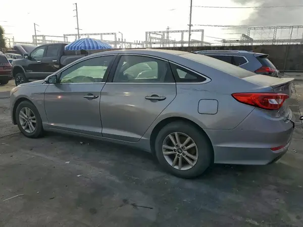 5NPE24AF4HH463770 2017 HYUNDAI SONATA - Image 2
