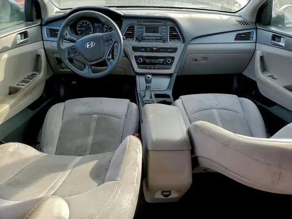 5NPE24AF4HH463770 2017 HYUNDAI SONATA - Image 8