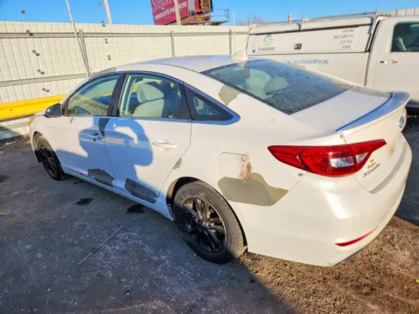 5NPE24AF4HH465437 2017 HYUNDAI SONATA - Image 2