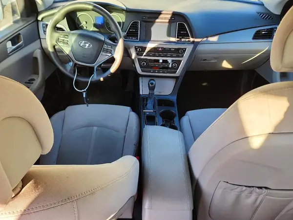 5NPE24AF4HH465437 2017 HYUNDAI SONATA - Image 8