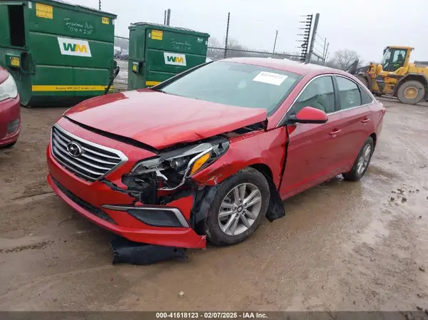 5NPE24AF4HH466958 2017 HYUNDAI SONATA - Image 2
