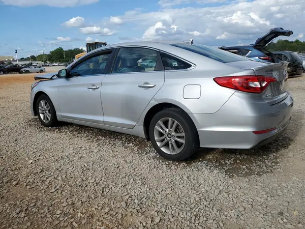 5NPE24AF4HH470444 2017 HYUNDAI SONATA - Image 2