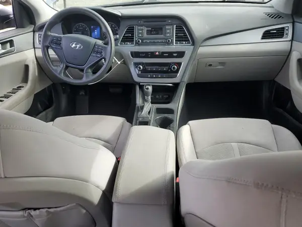 5NPE24AF4HH470492 2017 HYUNDAI SONATA - Image 8