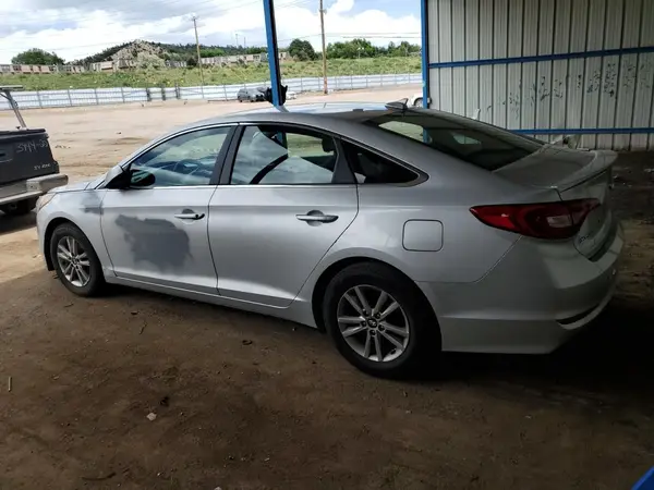 5NPE24AF4HH471285 2017 HYUNDAI SONATA - Image 2