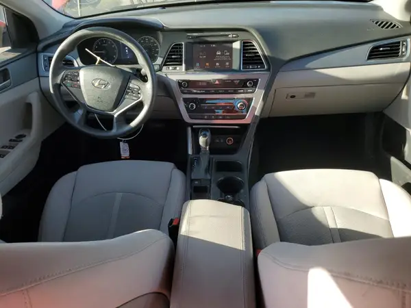5NPE24AF4HH471769 2017 HYUNDAI SONATA - Image 8