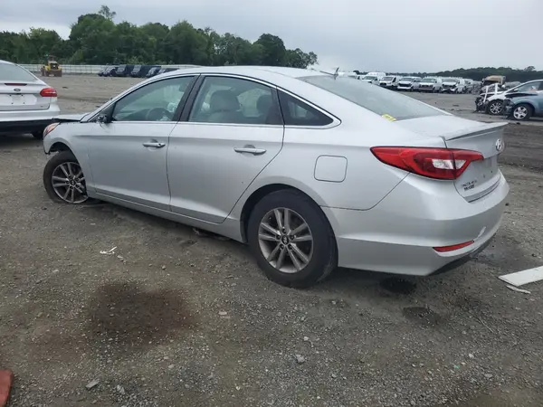 5NPE24AF4HH472923 2017 HYUNDAI SONATA - Image 2