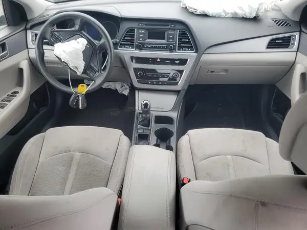 5NPE24AF4HH472923 2017 HYUNDAI SONATA - Image 8