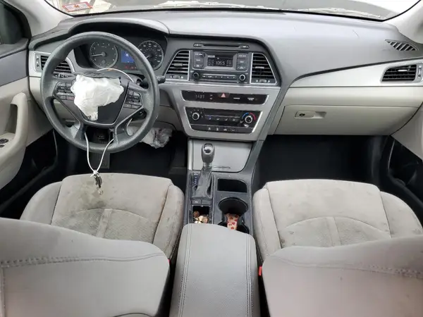5NPE24AF4HH474302 2017 HYUNDAI SONATA - Image 8