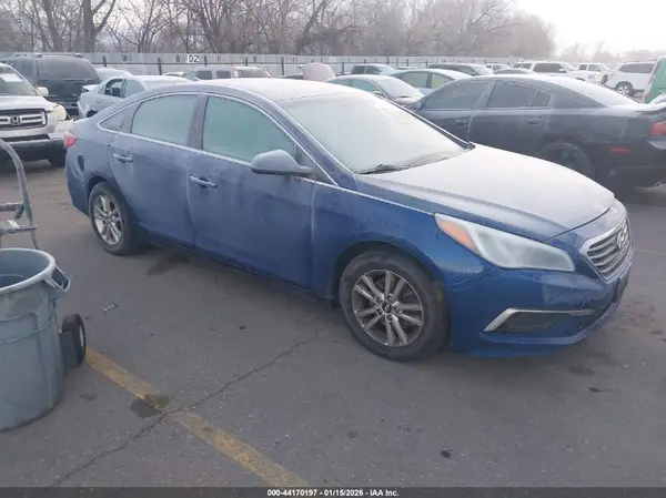 5NPE24AF4HH477376 2017 HYUNDAI SONATA - Image 1